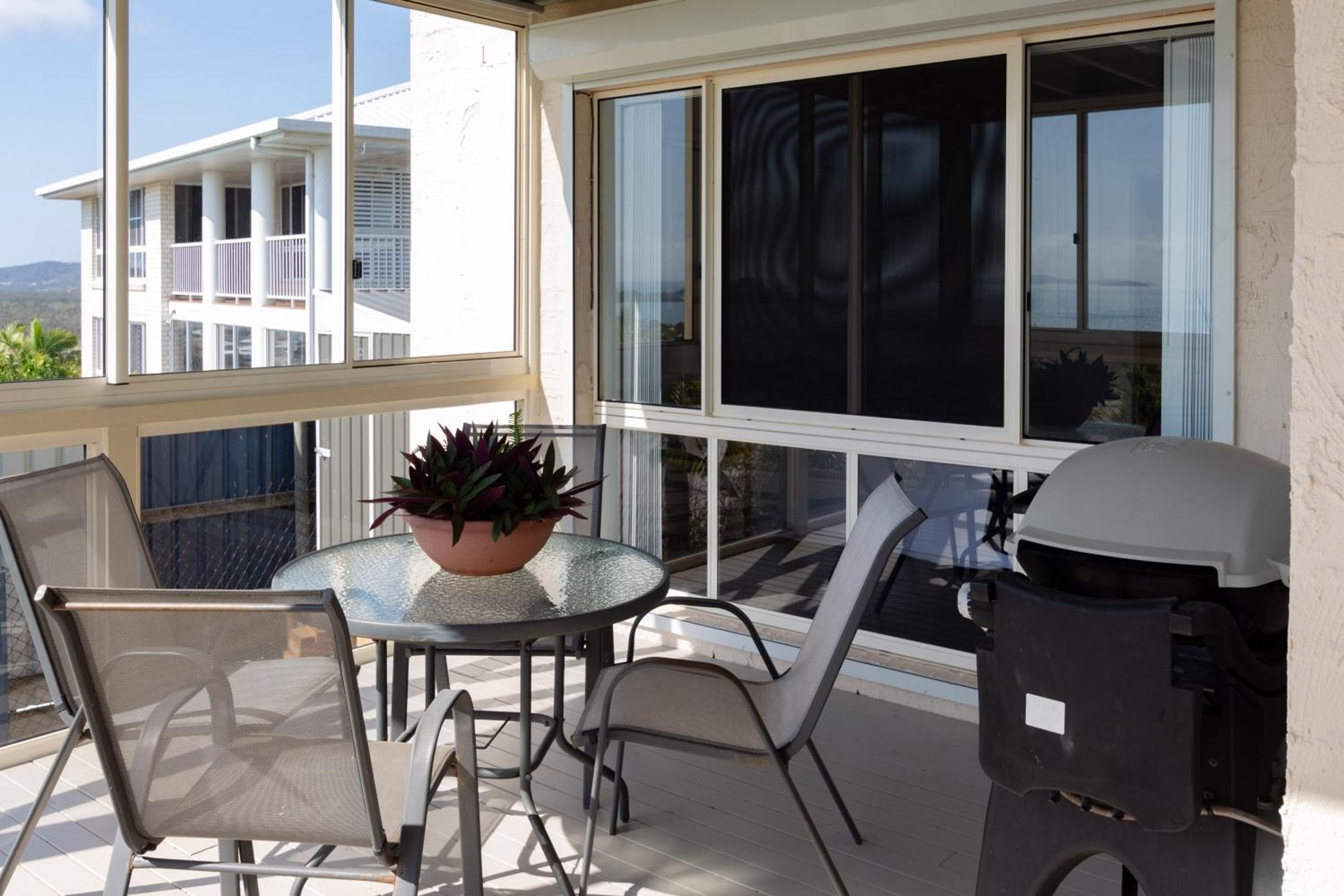 Bella Vista - Spectacular Ocean Views & Continental Breakfast Apartment Yeppoon Bagian luar foto