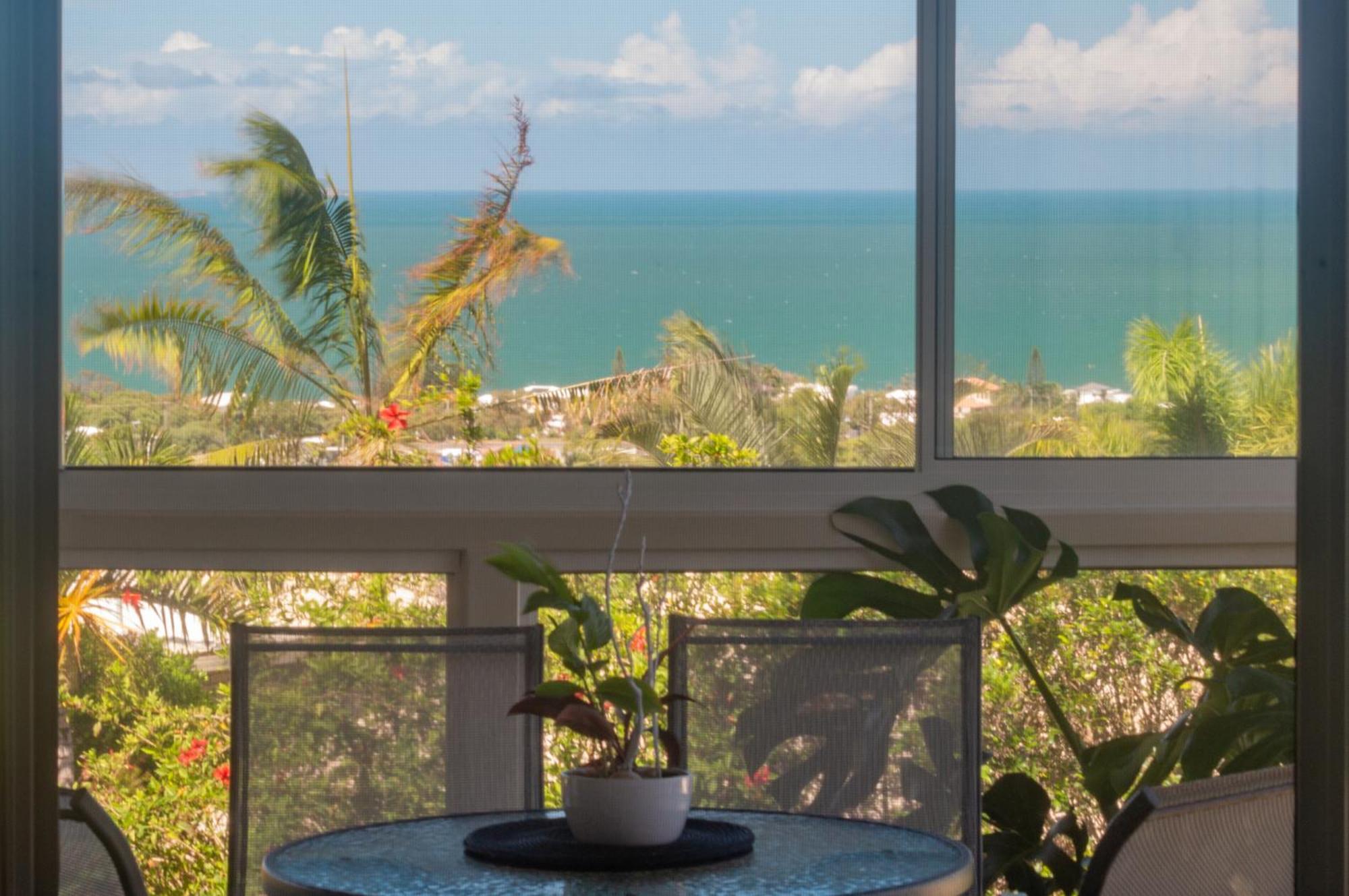 Bella Vista - Spectacular Ocean Views & Continental Breakfast Apartment Yeppoon Bagian luar foto