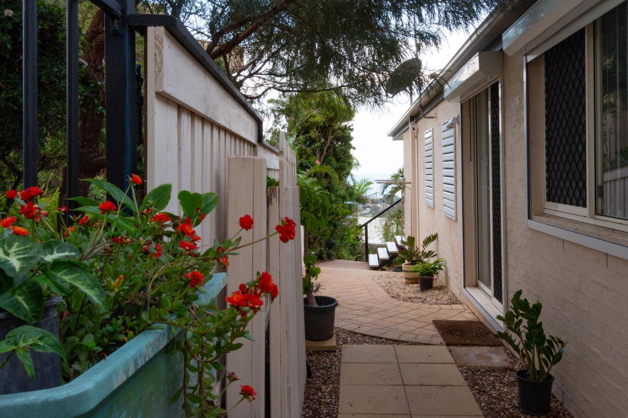 Bella Vista - Spectacular Ocean Views & Continental Breakfast Apartment Yeppoon Bagian luar foto